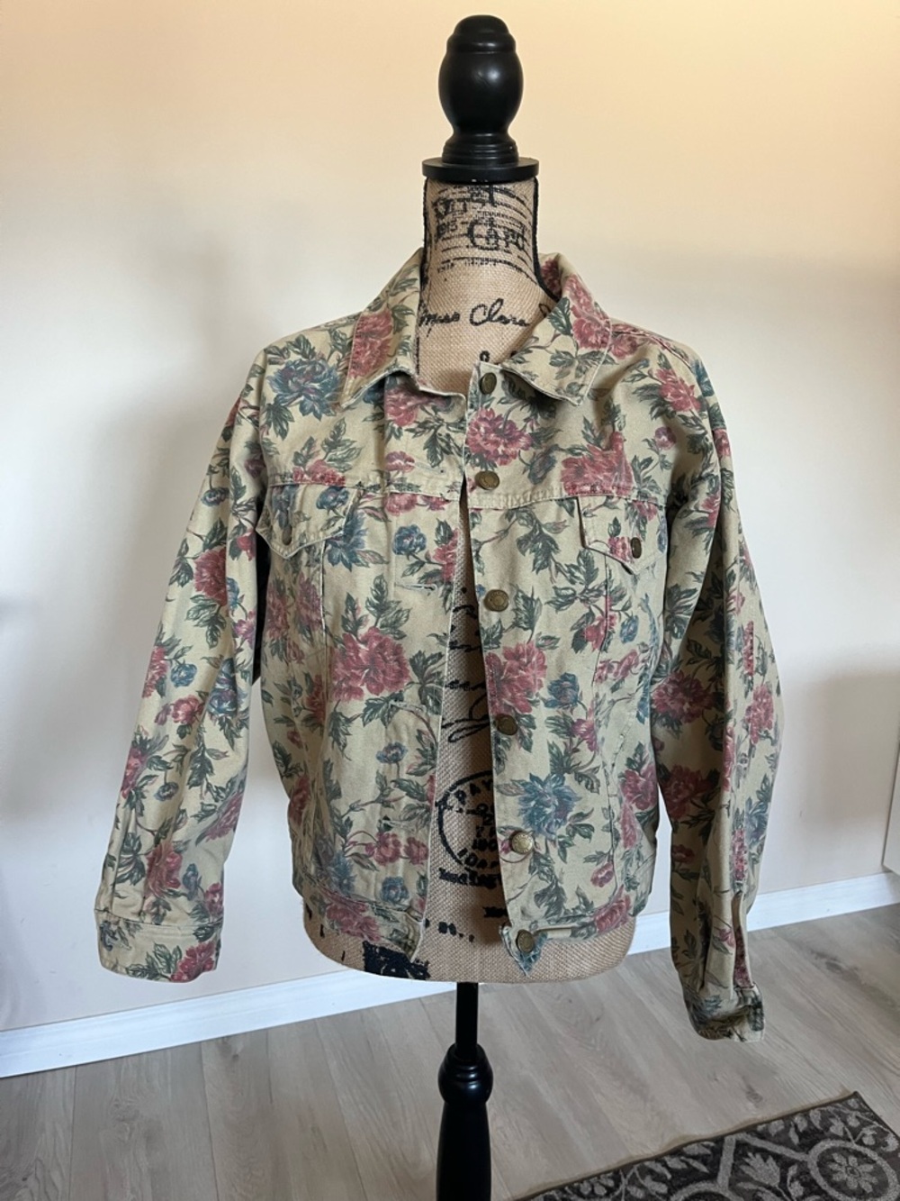 Woolrich Floral Cotton Truckers Jean Jacket Vintage Floral Sz M 100% Cotton EUC!